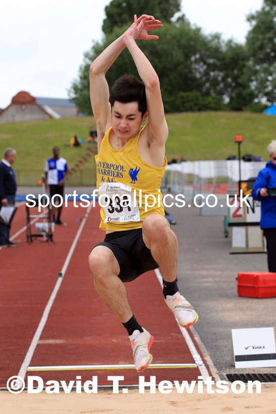 Mens under-20s long jump, 2022 Northern Senior and Under-20 Champs., Wavertree Athletics Centre, Liverpool. Photo: David T. Hewitson/Sports for All Pics